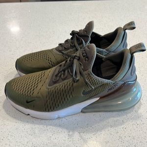 Nike Men’s Air Max 270 shoes